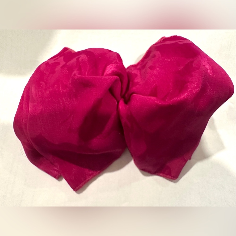 RIVIERA France
Pink Hair Accessory vintage